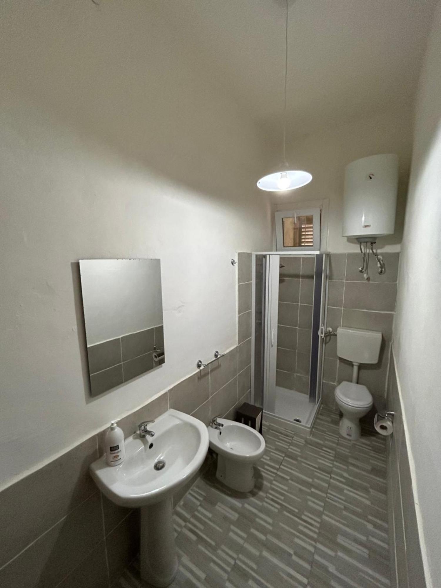 Al Vespro Hotel Палермо Екстериор снимка