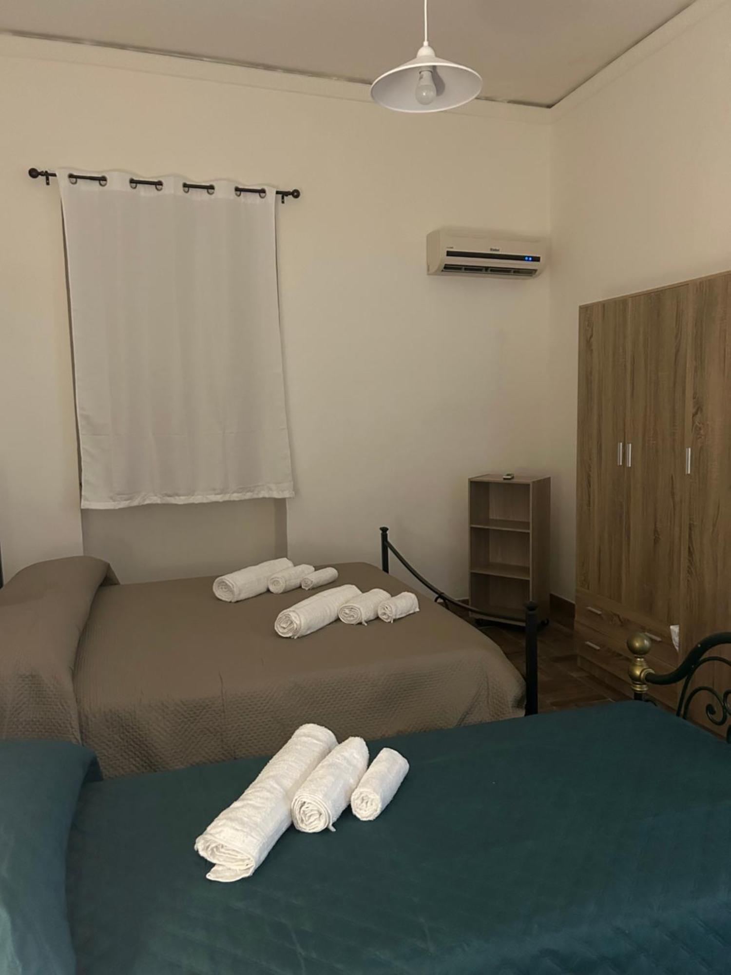 Al Vespro Hotel Палермо Екстериор снимка